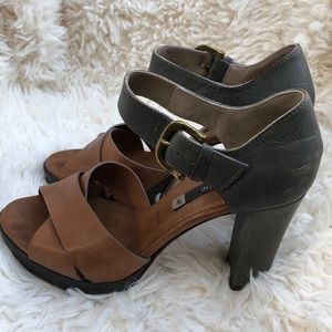Women’s shoes